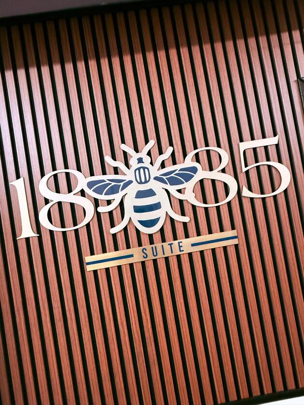 Event image ET Clay 1885 Suite - Personalised Bricks