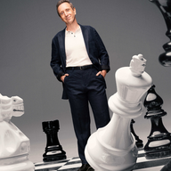 Event image Bak brikkene – en forestilling om sjakk