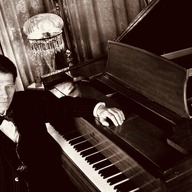 Event image FLYGELSERIEN I SKEDSMO - MORTEN GUNNAR LARSEN - "CELEBRATIONS OF A LIFE - CREOLE CONNECTIONS" - 50 ÅR SOM ARTIST