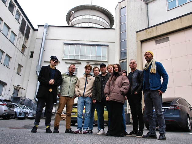 Event image Whatever Happens Don't Be Yourself // Bergen Kjøtt