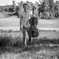 Event image En kulinarisk reise med vin og cello // Martin Stangebye