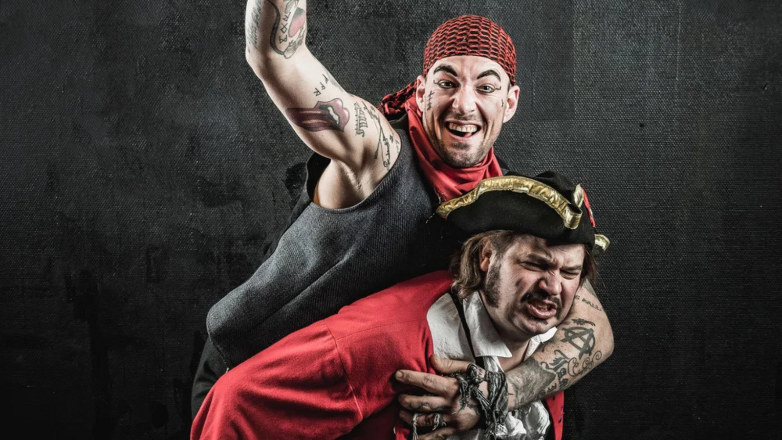 Event image Endelig lørdag! Klem og Knuff - sjørøverforestilling for barn og modige voksne ved Teater Avvik