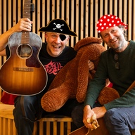 Event image Kom og syng! Sjørøversang med Thomas Bang og Alexander Flotve | Søndag 27. september kl. 13:00