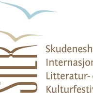 Event image SILKeMøte med Julie Klausen i samtale med John Kaare Hoversholm om Jeg er ikke min mors datter og Sandra Lillebø i samtale med Jan H. Landro om Vera.