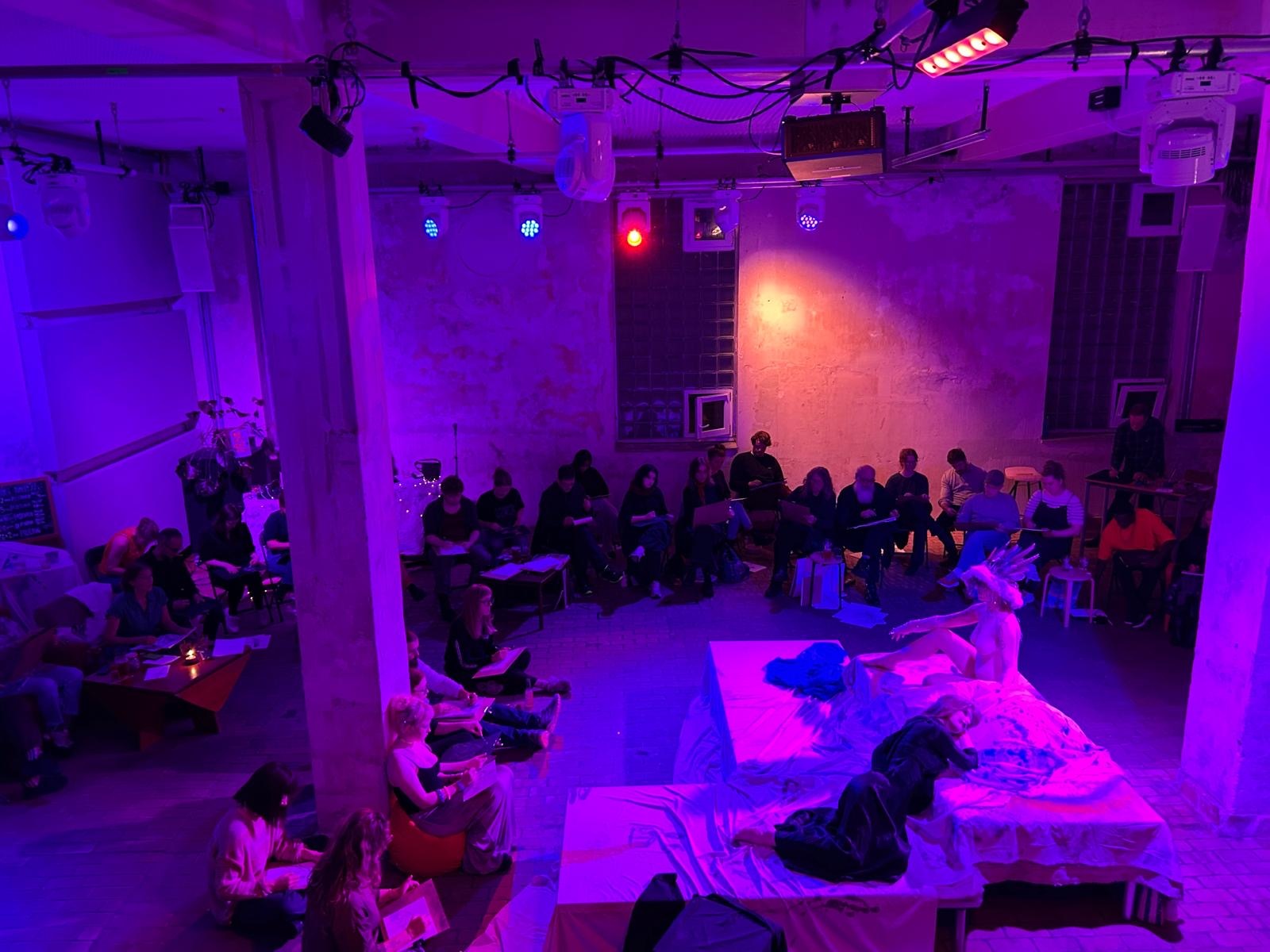 Event image Drink & Draw: NEO BURLESQUE
