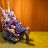 Event image Bestemors fantastisk elendige historier – Østfold Teater og De Heldige