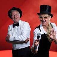 Event image A swingin` Christmas with the Queen & Crooner