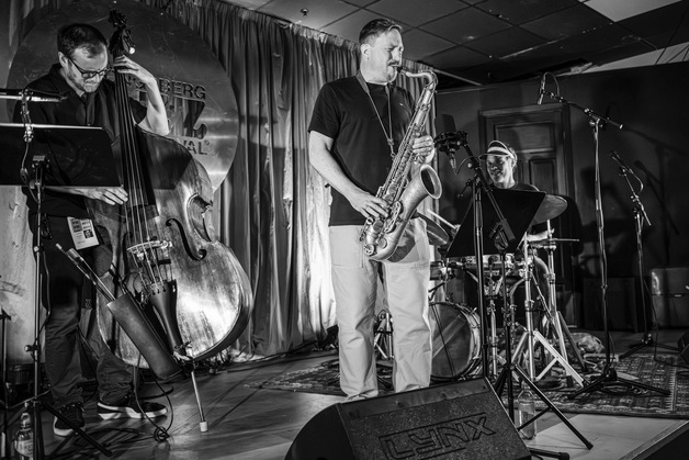 Event image Skikkelig Jazz Trio med Håkon Kornstad