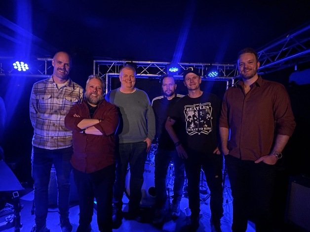 Event image WHAT IT IS – A TRIBUTE TO DIRE STRAITS & MARK KNOPFLER