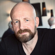 Event image Forfatterbesøk: Kyrre Andreassen - Ikke mennesker jeg kan regne med