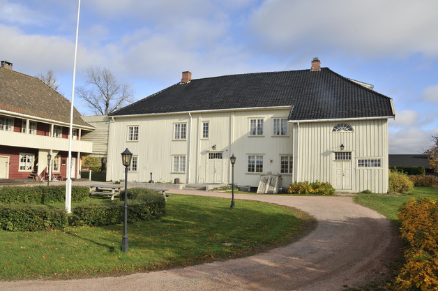 Event image Foredrag: Den brune mann på Sande Prestegård // Sande bibliotek