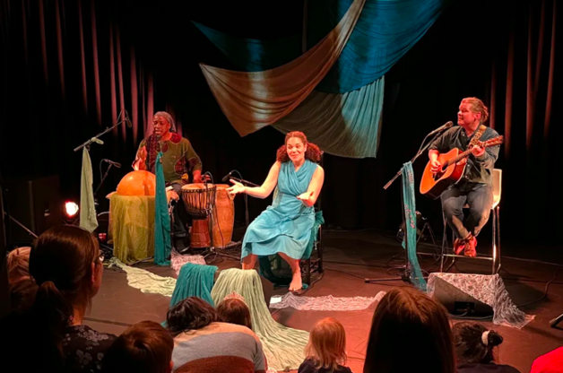 Event image Julekonsert | med Sarah Camille og musikere | 100 GLADE dager | Mandag 8. desember kl. 11:00