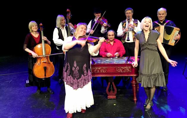 Event image Gjertruds sigøynerorkester med Britt Synnøve Johansen og Lærdal songkor