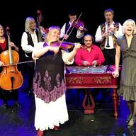 Event image Gjertruds sigøynerorkester med Britt Synnøve Johansen og Lærdal songkor