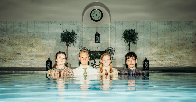 Event image Hard Jul med Vanntett // Revolver