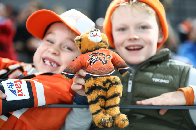 Event image Frisk Asker vs. Lørenskog, 15. februar. Bamsekampen! 