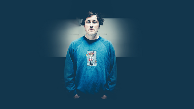 Event image  Bjørn Tomren prøver så godt han kan i Åsane kulturhus!