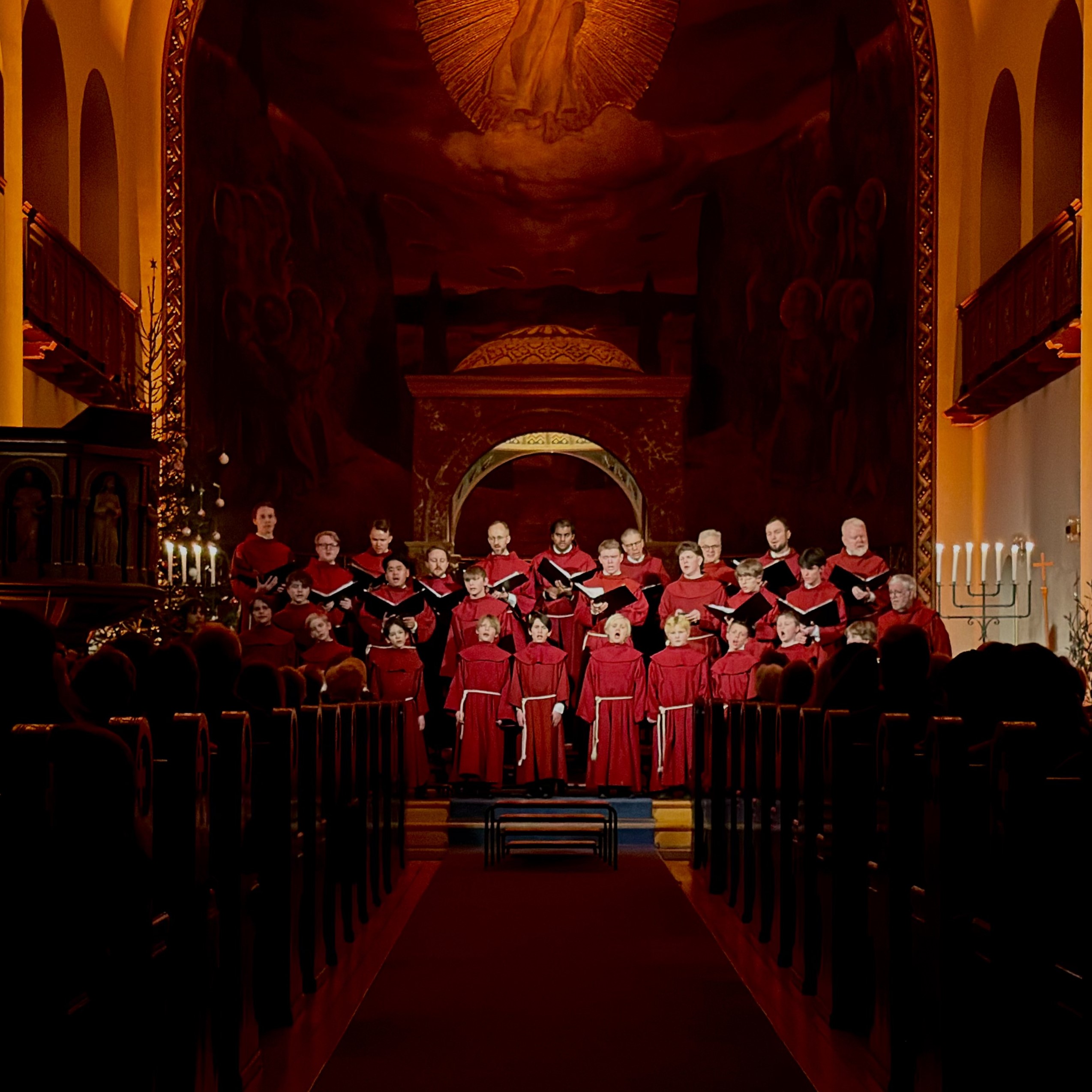 Event image I Enebakk kirke: Julekonsert med St. Hallvard-guttene